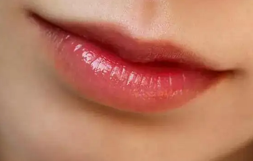 嘴唇薄的女人有什么说法 嘴唇薄的女人有什么命运