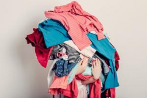 提前搬衣服和被子算搬家吗