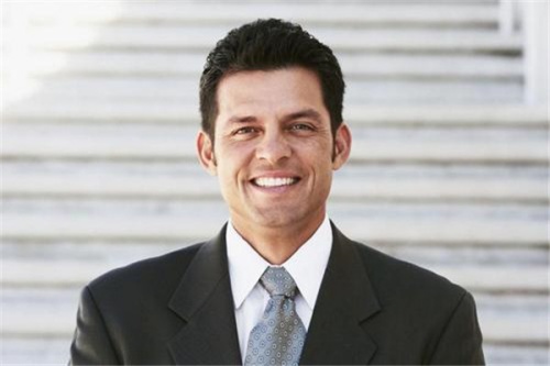 做事随意性很强的面相男 做事随意性很强的面相男