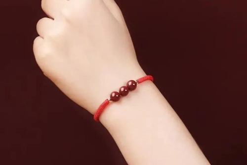 2026年哪些生肖需要戴红绳